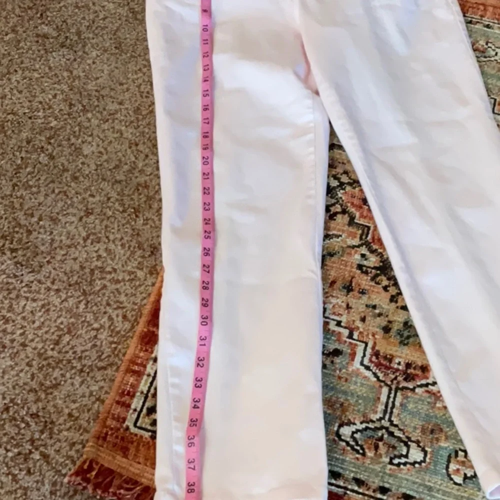 Gloria Vanderbilt Amanda Jeans. Size 10 Short Light pink EUC - Picture 9 of 14